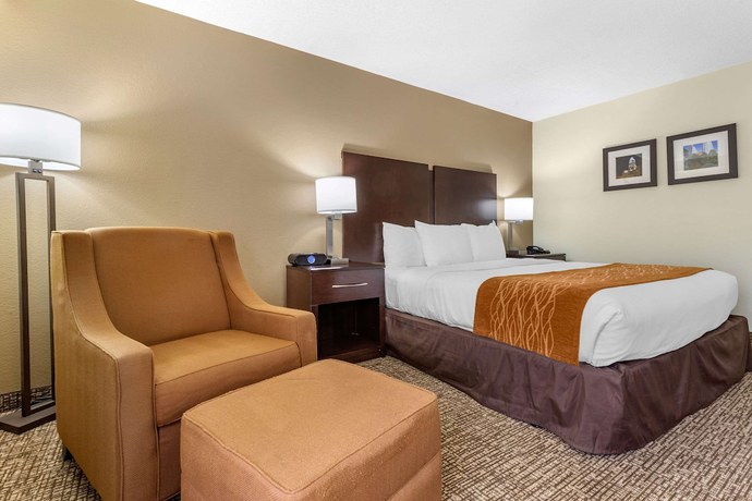Imagen de la habitación del Hotel Comfort Inn and Suites Lake Norman. Foto 2