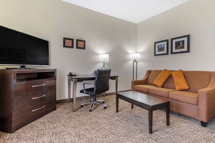 Imagen de la habitación del Hotel Comfort Inn and Suites Lake Norman. Foto 4