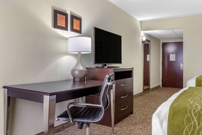 Imagen de la habitación del Hotel Comfort Inn and Suites Lake Norman. Foto 5