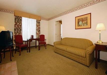 Imagen general del Hotel Comfort Inn and Suites Lancaster Antelope Valley. Foto 1