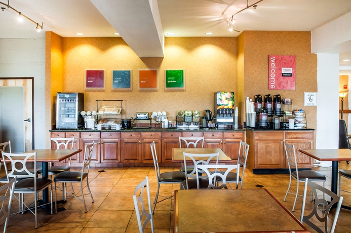 Imagen del bar/restaurante del Hotel Comfort Inn and Suites Las Cruces Mesilla. Foto 6