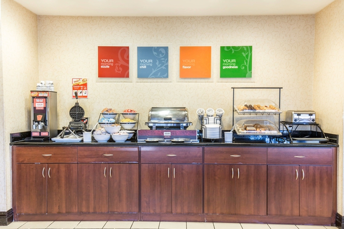 Imagen del bar/restaurante del Hotel Comfort Inn and Suites Las Vegas - Nellis. Foto 4