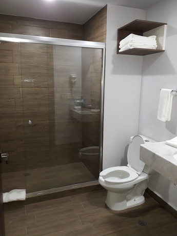 Imagen de la habitación del Hotel Comfort Inn and Suites Los Cabos. Foto 14