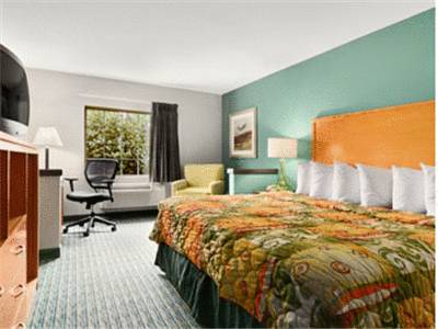 Imagen de la habitación del Hotel Comfort Inn and Suites Louisville Airport Fair and Expo. Foto 3