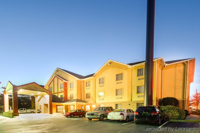 Imagen general del Hotel Comfort Inn and Suites Macon North I-75. Foto 5