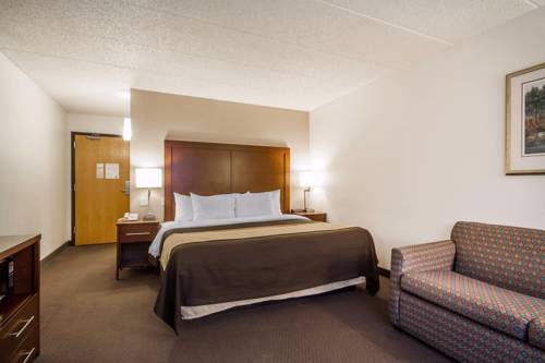 Imagen de la habitación del Hotel Comfort Inn and Suites Madison - Airport. Foto 4