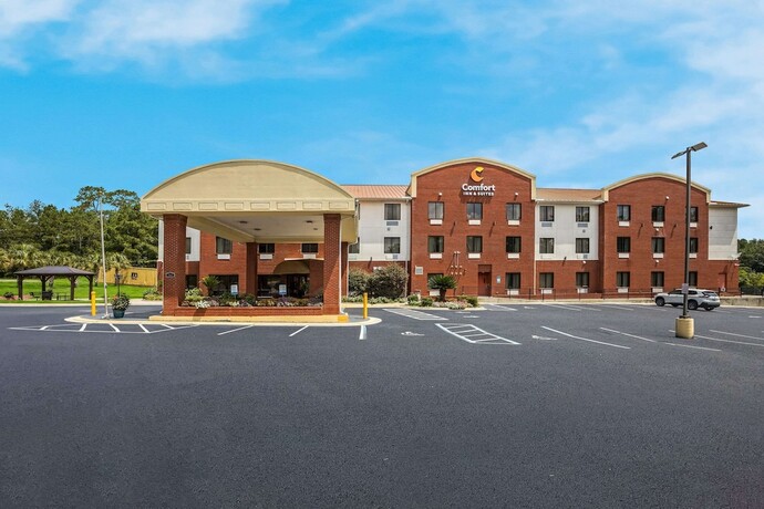 Imagen general del Hotel Comfort Inn and Suites Midway - Tallahassee West. Foto 4