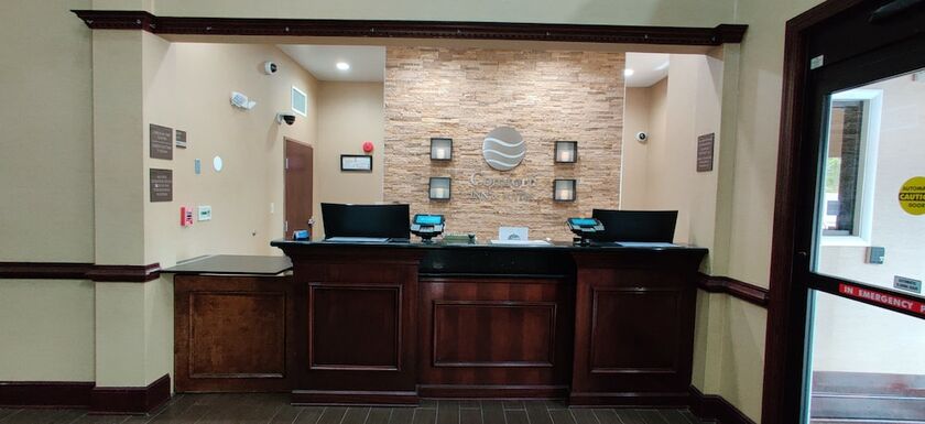 Imagen de los interiores del Hotel Comfort Inn and Suites Midway - Tallahassee West. Foto 29