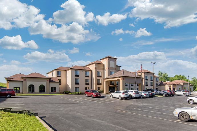 Imagen general del Hotel Comfort Inn and Suites Milford / Cooperstown. Foto 1