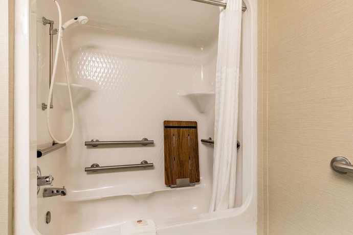 Imagen de la habitación del Hotel Comfort Inn and Suites Mishawaka - South Bend. Foto 16