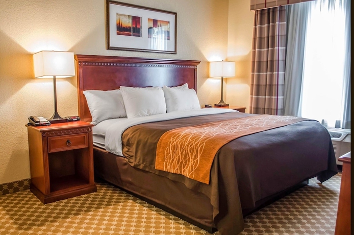 Imagen de la habitación del Hotel Comfort Inn and Suites Mobile Near Eastern Shore Centre. Foto 11