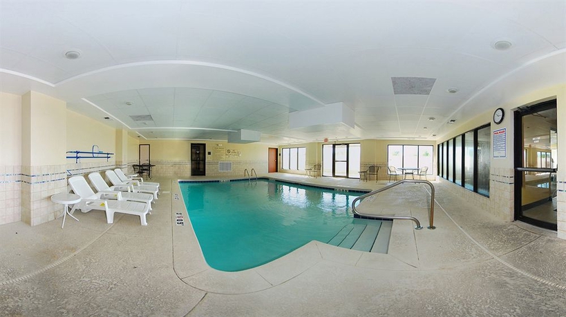Imagen de la piscina del Hotel Comfort Inn and Suites Montgomery Eastchase. Foto 15
