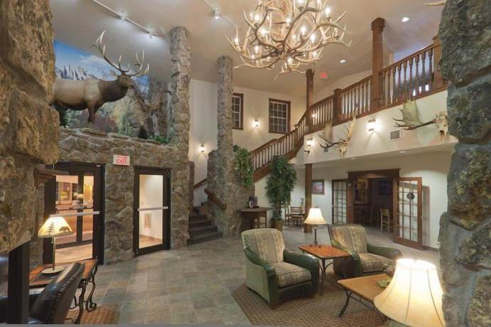 Imagen de los interiores del Hotel Comfort Inn and Suites Mt. Rushmore. Foto 10