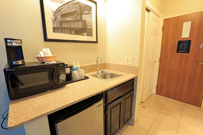 Imagen de la habitación del Hotel Comfort Inn and Suites Mundelein-vernon Hills. Foto 5