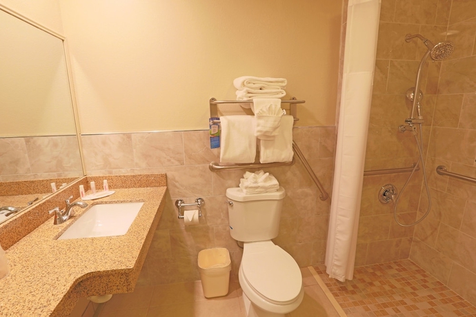 Imagen de la habitación del Hotel Comfort Inn and Suites Mundelein-vernon Hills. Foto 16