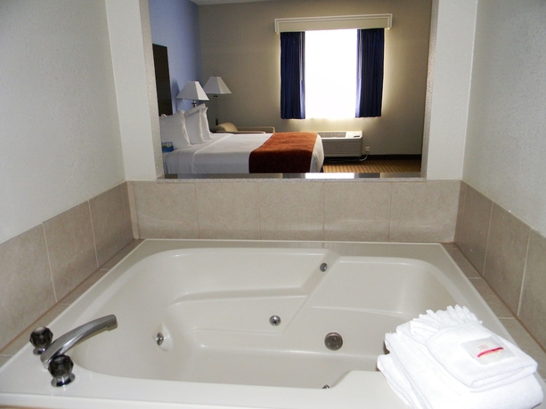 Imagen de la habitación del Hotel Comfort Inn and Suites Mundelein-vernon Hills. Foto 18