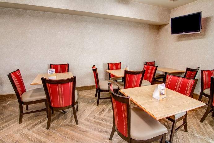 Imagen del bar/restaurante del Hotel Comfort Inn and Suites Murrieta Temecula Wine Country. Foto 3