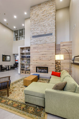 Imagen de la piscina del Hotel Comfort Inn and Suites Nashville Franklin Cool Springs. Foto 16
