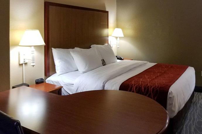 Imagen general del Hotel Comfort Inn and Suites Near Six Flags and Medical Center. Foto 3