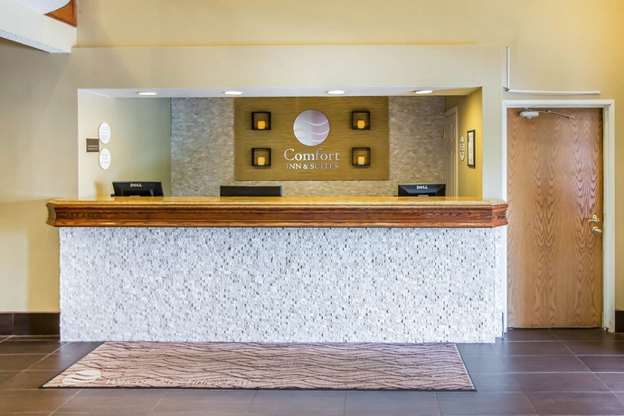 Imagen de los interiores del Hotel Comfort Inn and Suites Near Tinley Park Amphitheater. Foto 13