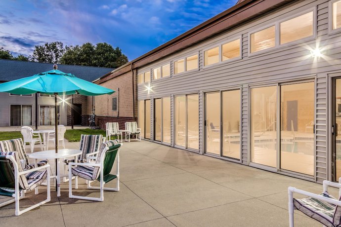 Imagen de los interiores del Hotel Comfort Inn and Suites, New Lisbon. Foto 15