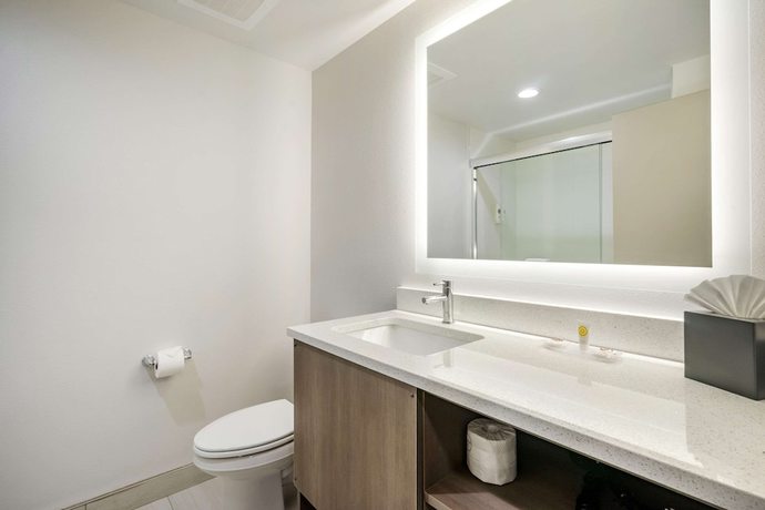 Imagen de la habitación del Hotel Comfort Inn and Suites New Port Richey Downtown District. Foto 10