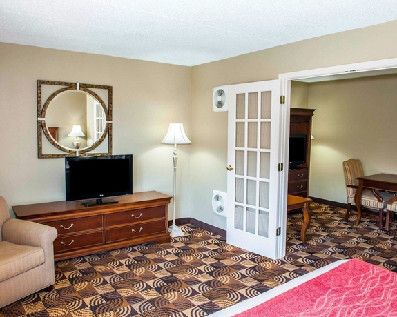 Imagen de la habitación del Hotel Comfort Inn and Suites North At The Pyramids. Foto 15