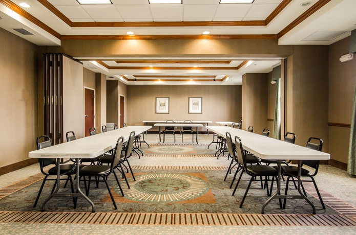 Imagen de los interiores del Hotel Comfort Inn and Suites North Little Rock Mccain Mall. Foto 16