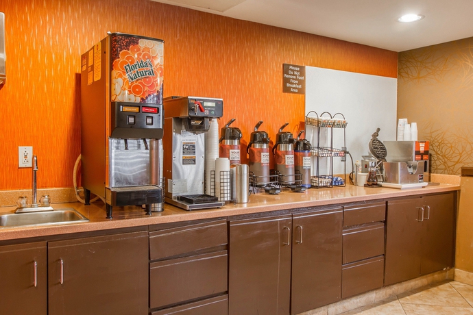Imagen del bar/restaurante del Hotel Comfort Inn and Suites North Tucson - Marana. Foto 7