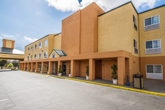 Imagen general del Hotel Comfort Inn and Suites, Oakland. Foto 2