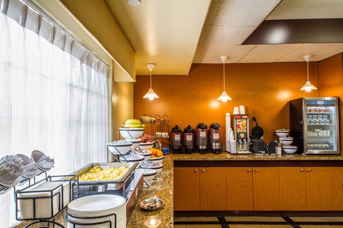 Imagen del bar/restaurante del Hotel Comfort Inn and Suites, Oakland. Foto 5