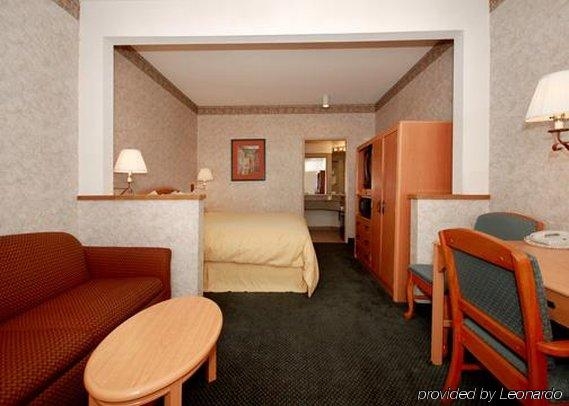 Imagen general del Hotel Comfort Inn and Suites Orange County John Wayne Airport. Foto 2