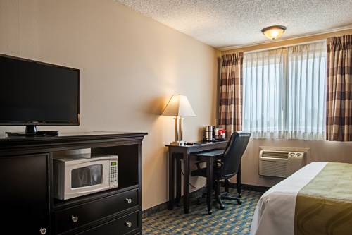 Imagen general del Hotel Comfort Inn and Suites Pacific - Auburn. Foto 1