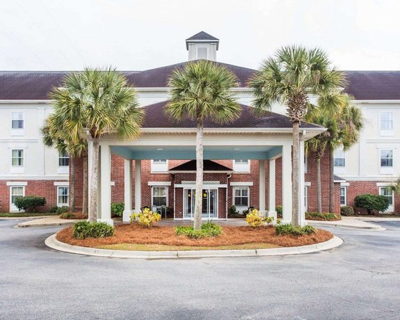 Imagen general del Hotel Comfort Inn and Suites Patriots Point. Foto 2