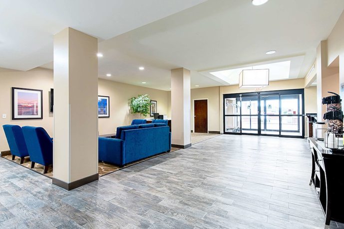 Imagen de los interiores del Hotel Comfort Inn and Suites Pine Bluff. Foto 17