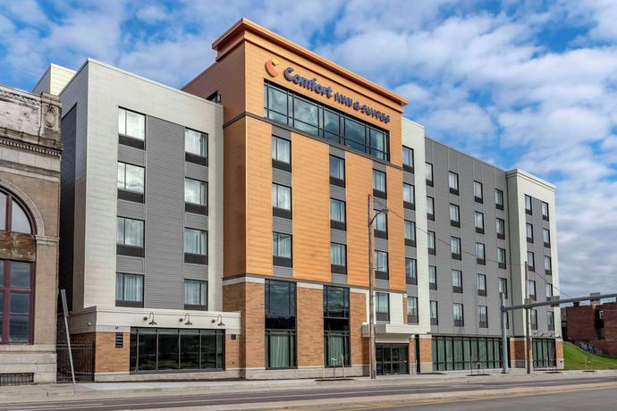 Imagen general del Hotel Comfort Inn and Suites Pittsburgh-Northshore. Foto 1