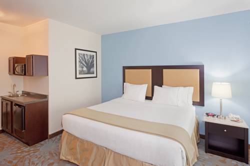 Imagen de la habitación del Hotel Comfort Inn and Suites Plainville-Foxboro. Foto 3