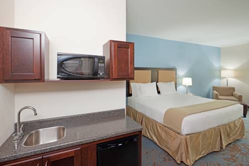 Imagen de la habitación del Hotel Comfort Inn and Suites Plainville-Foxboro. Foto 9