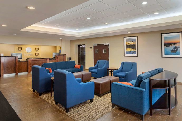 Imagen de los interiores del Hotel Comfort Inn and Suites Port Arthur-Port Neches. Foto 18