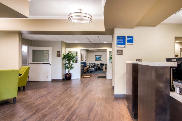 Imagen de los interiores del Hotel Comfort Inn and Suites Red Deer. Foto 14