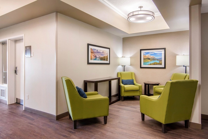 Imagen de los interiores del Hotel Comfort Inn and Suites Red Deer. Foto 15