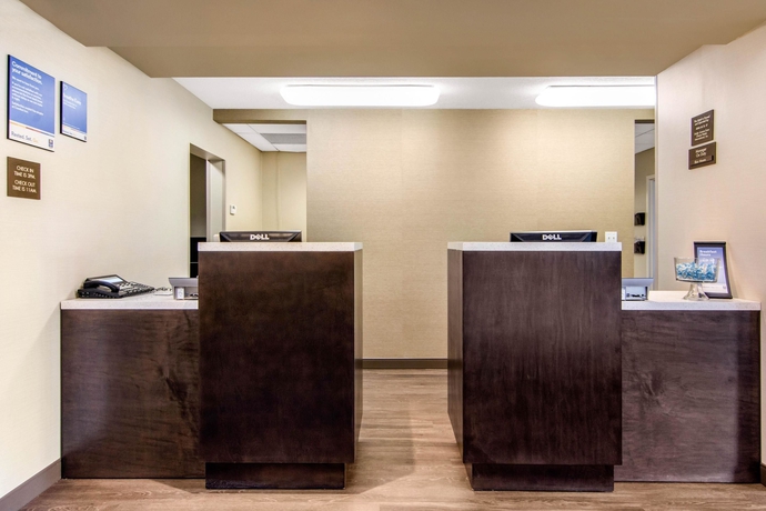 Imagen de los interiores del Hotel Comfort Inn and Suites Red Deer. Foto 17