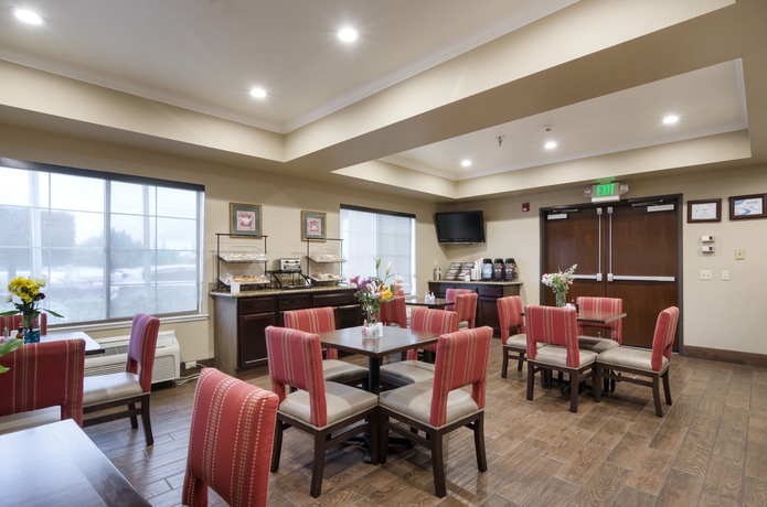 Imagen del bar/restaurante del Hotel Comfort Inn and Suites Sacramento - University Area. Foto 4