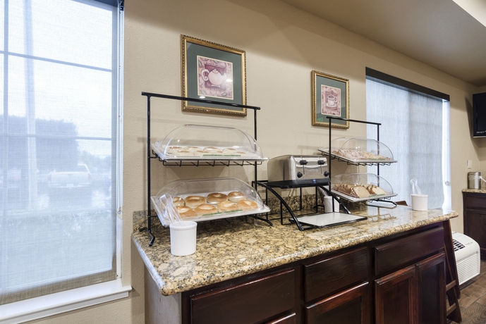 Imagen del bar/restaurante del Hotel Comfort Inn and Suites Sacramento - University Area. Foto 6