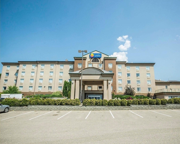 Imagen general del Hotel Comfort Inn and Suites, Salmon Arm. Foto 1