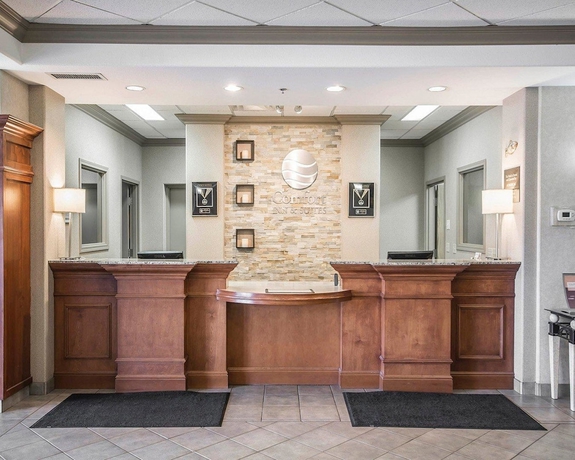 Imagen de los interiores del Hotel Comfort Inn and Suites, Salmon Arm. Foto 18