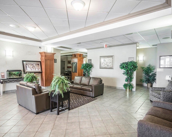 Imagen de los interiores del Hotel Comfort Inn and Suites, Salmon Arm. Foto 19