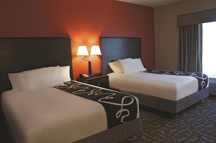 Imagen de la habitación del Hotel Comfort Inn and Suites Sarasota I75. Foto 10