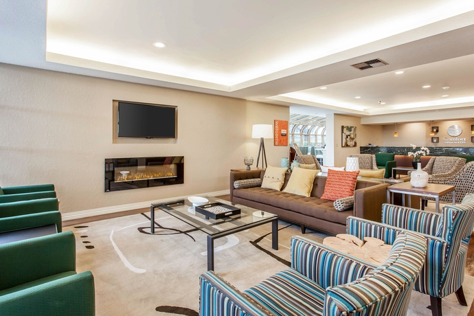 Imagen de los interiores del Hotel Comfort Inn and Suites Sea-tac Airport. Foto 15