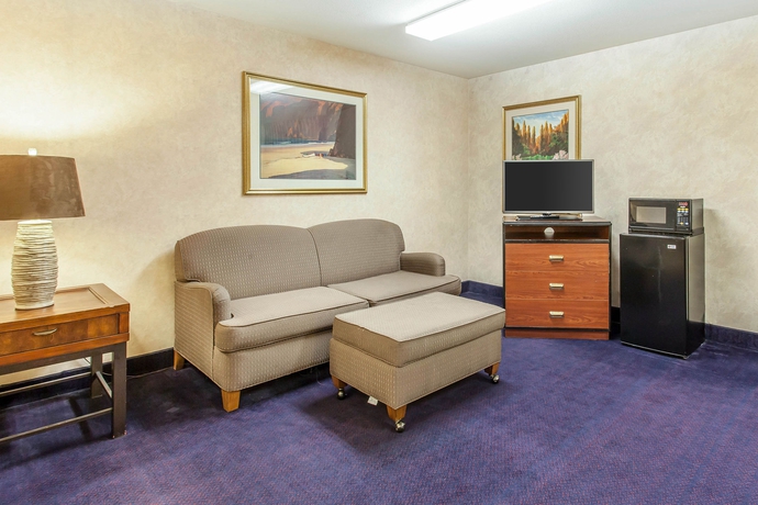 Imagen de la habitación del Hotel Comfort Inn and Suites Sea-tac Airport. Foto 10